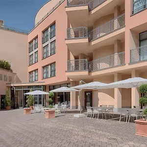 Отель Nh Pontevecchio, Лекко